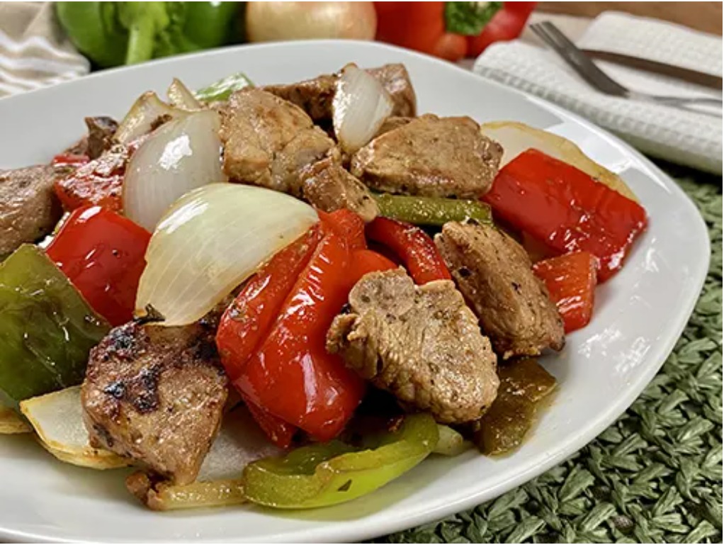 Salteado de solomillo de cerdo y verduras